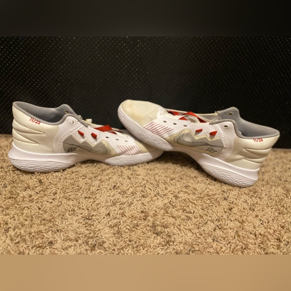 Nike Kyrie Flytrap 5 - image 1